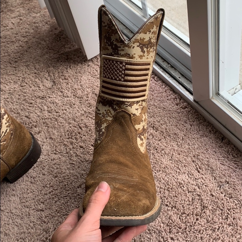 Ariat cowboy boots